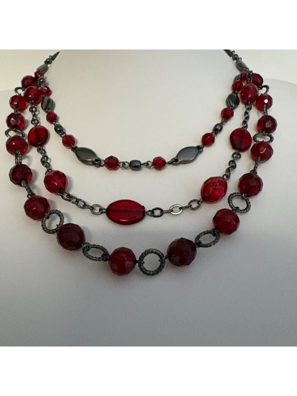 Three Strand Red Faceted Beaded Necklace Gunmetal Chain Lightweight Jewelry